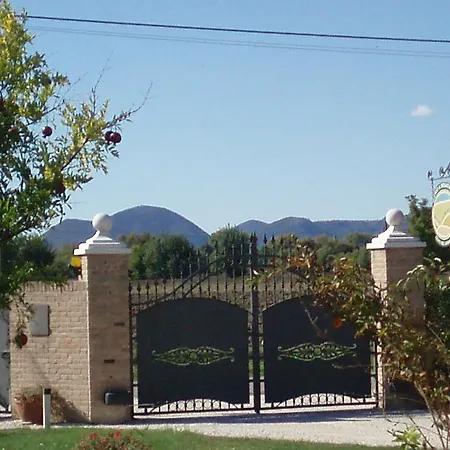 Apartman House Luigi